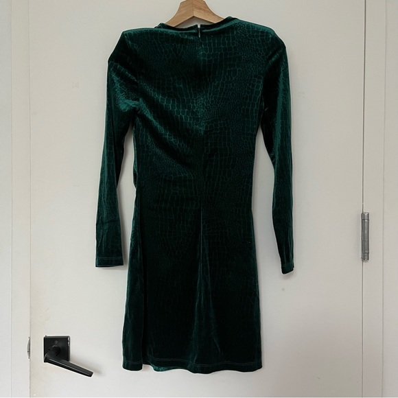 & Other Stories Emerald Green Velvet Croc dress, Size 4 Eur 36, NWT - Picture 7 of 9